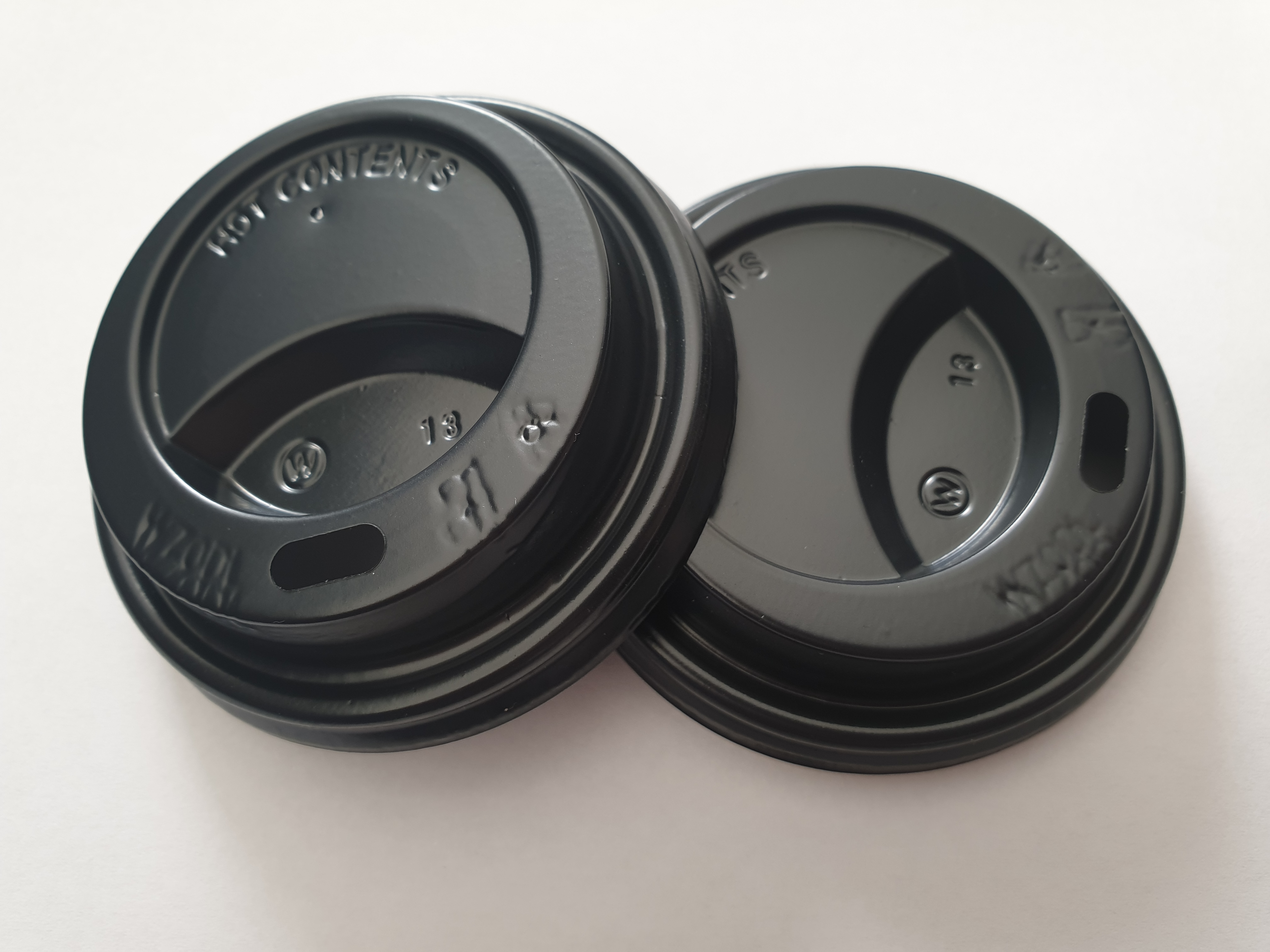 schwarz mit Trinkloch Ø 80 mm Deckel für Coffee to go Becher 100 Stück 